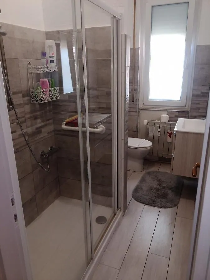 Guest House Lella Milano